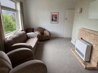 Roxburgh Retro Retreat - 2