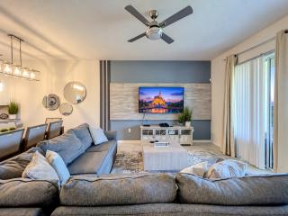 Stunning Golf View 2BR with Waterpark & Game room - 8