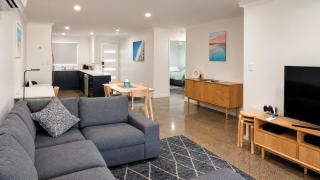 Relax at 42 Cape View Resort - Broadwater - 6