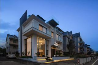 Floral Hotel Tonglu Lanting Wangyue Riverside Vacation Homestay - 6