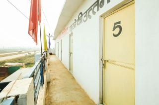SPOT ON by OYO Krishna Market And Lodge - 3