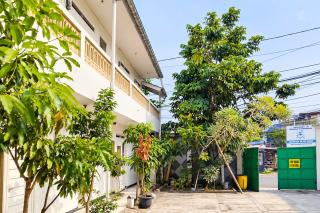 RedDoorz Syariah at Rahma Guesthouse - 4