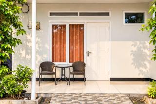 RedDoorz Syariah at Rahma Guesthouse - 1