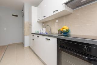 Apartments Mate - Turanj - 6