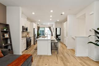 Modern Family Townhome: 4BR44BA Pool EV Charger - 6