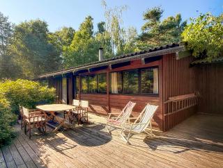 Architectdesigned 1976 Summer House Near Beach - 7