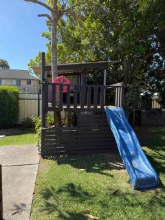 Marilyn's - Budget family friendly, walk to beach - 9