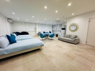 Airport Terrace 1棟2階建貸切ヴィラ大型バルコニー サウナ 駐車場 ペット 屋内BBQ - 6