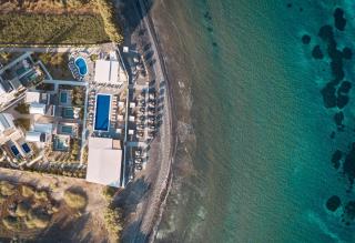 Sea Breeze Santorini Beach Resort, Curio Collection by Hilton - Perivolos - 7