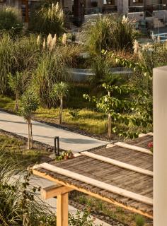 Sea Breeze Santorini Beach Resort, Curio Collection by Hilton - Perivolos - 2