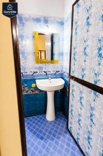 Guruvilla Hotel - 4