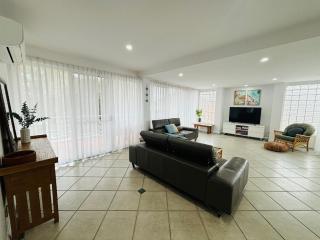 Seabreeze 1 South West Rocks - Bring your own Linen and Towels - 9