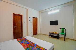 FabHotel Aventra Stays - 3