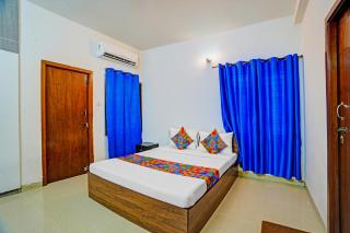 FabHotel Aventra Stays - 7