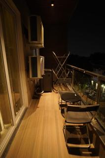The Lodgers Vertex 1 BHK Service Apartments - Gurgaon - 2