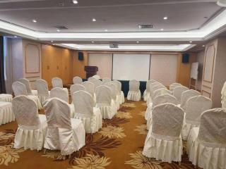 Vienna Hotel Guangdong Xinyi Jiaoyucheng River View - 9