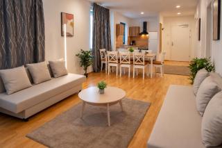Innsbruck Apartment - 0