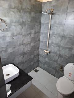 Private 1-Bedroom Apt - Park Towers F-10 Markaz - 3