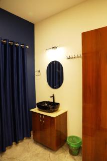 3 cottages,5 bed rooms villas near kurumbalakotta - 5