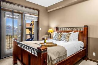 Alpine Dream Stay with Hot Tub Sauna and Gym - 4