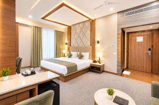 Hotel Nidhi Luxury Palace & Stay - 2