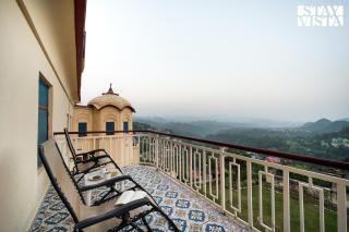 StayVista at Padm Lakshmi Palace Arki with Bonfire - 8
