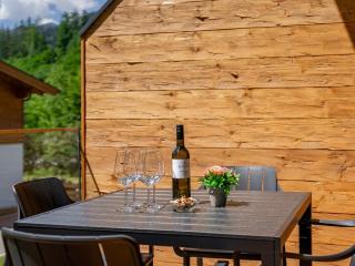 Lech Family Living Central Comfort with Mountain Views - 1