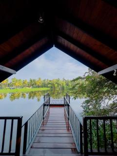 Lake Side Villa - 8
