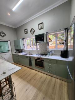 Tweni Cottage - 1