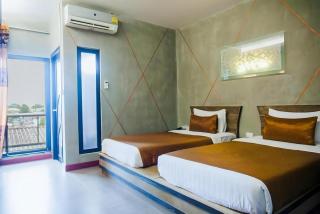 Loft Living Hotel Khonkaen - 4