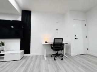 Premium, Family-Friendly 2-Bedroom Private Suite - 5