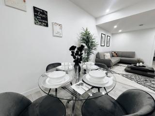 Premium, Family-Friendly 2-Bedroom Private Suite - 4