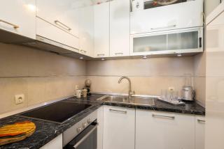 Riverside Apartment - 4