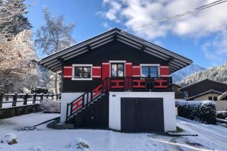 Charming Chalet With Garden In Les Houches - 0