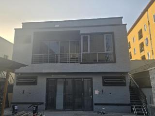 One Bedroom Luxury Flat w Pool & Gym - 24-7 Light - 0