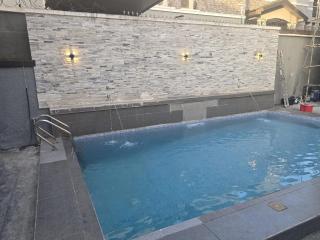 One Bedroom Luxury Flat w Pool & Gym - 24-7 Light - 6
