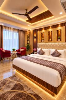 The Grand ECG Inn Signature Hotel Near IGI Airport - 4