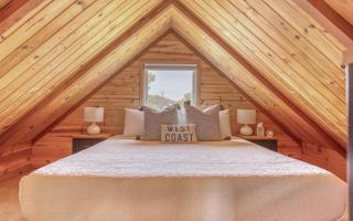 The Cottage Keeper - Meredith Lodging - 3