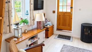 The Cabin - Hidden Retreat in the Heart of Salcombe - 4