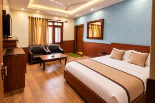 Hotel The Siva Palace Near Railway Station - 4
