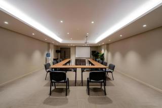 Home Inn Plus Shanghai Zhangjiang Guanglan Road Metro Station - 2