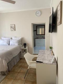Westside Guest Room - 0
