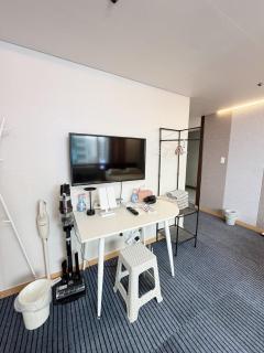 Y's house - 7