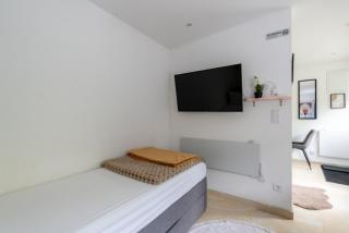 Compact Apartment - 2 Single Beds - Near Vienna - 6