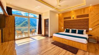 The Belvora Mount Retreat - A Luxury Property Near Kempty Market in Mussoorie - 8