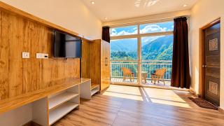 The Belvora Mount Retreat - A Luxury Property Near Kempty Market in Mussoorie - 0