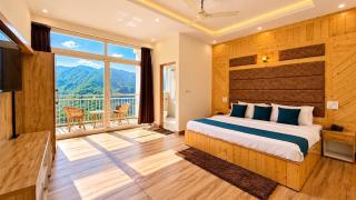 The Belvora Mount Retreat - A Luxury Property Near Kempty Market in Mussoorie - 4