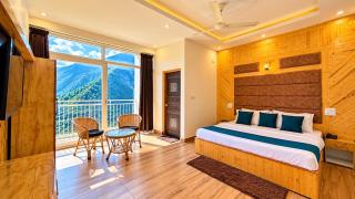 The Belvora Mount Retreat - A Luxury Property Near Kempty Market in Mussoorie - 5