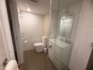 Newly Renovated Coastal Stay in Mosman Park - 2