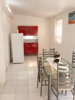 Appartement spacieux à Sainte-Anne avec piscine partagée. - 4